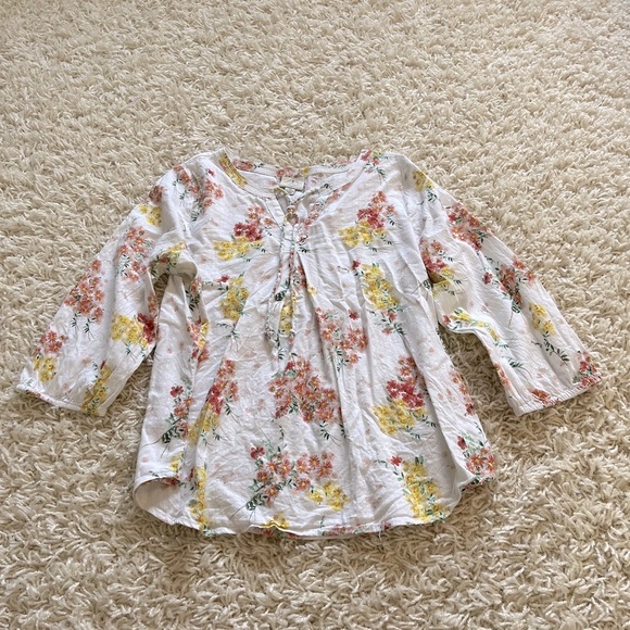 ST. JOHN’S BAY tops 💛 - Picture 5 of 8